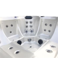 Спа Бассейн гидромассажный Ловия L509